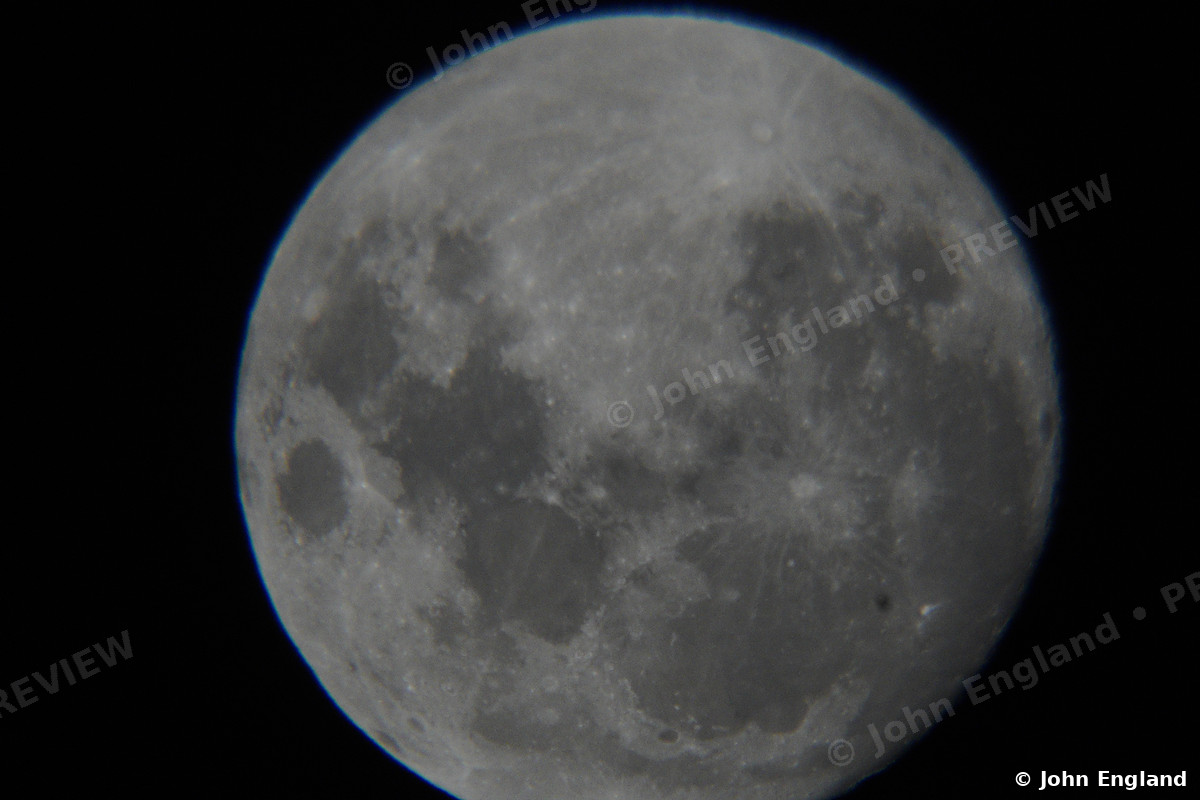 Telephoto Full Moon on Black – Telephoto full moon on black.