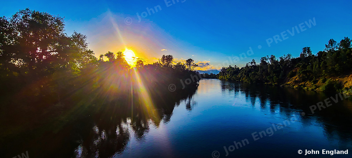 Sacramento River Sunstar – Sunstar over the Sacramento River, Redding, California.