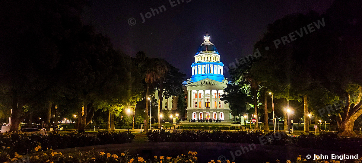 Capitol at Night – California State Capitol at night, Sacramento, California.