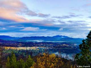 Valley Overlook in Fall – Fall-color valley overlook at sunset, Redding area, Northern California.